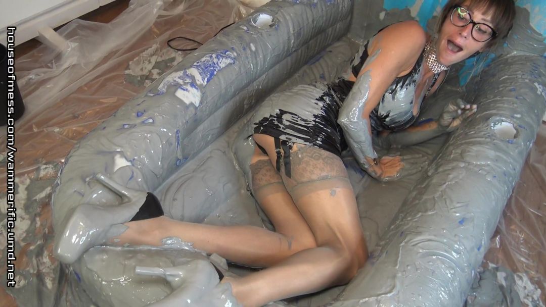 indoor-mud-silk-dresslingerie-trashed-an