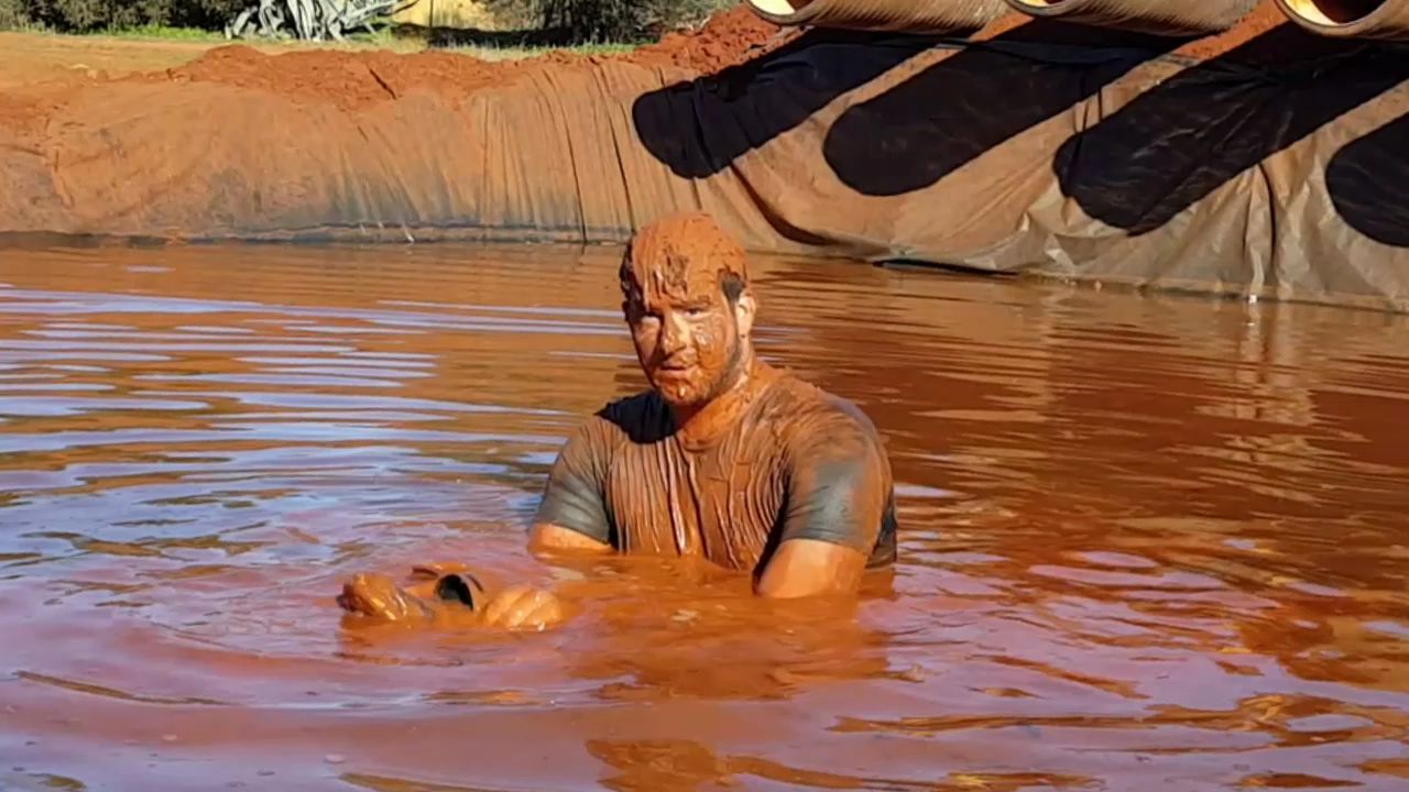 mud-obstacle-2_main.jpg