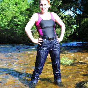 DungeonMasterOne: Alternative girl Kitty in the river in jeans, boots, and swimsuit!