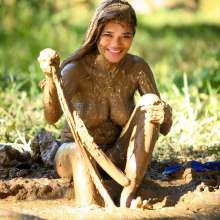 dlodoski: Laine Enjoys Sexy Mud Glamour--Photos
