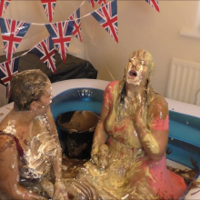 CandyCustard: Maria, Brandi and Honour compete in epic messy cake contest